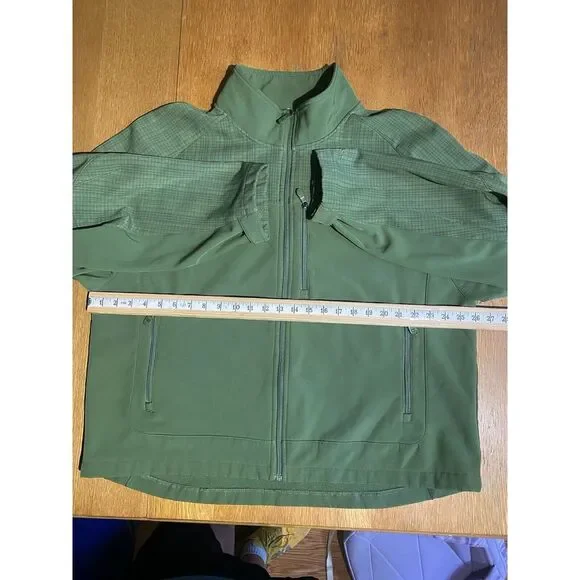 Men's Denali 2XL Fleece Lined‎ Soft Shell Full Zip Jacket Green Zip Shut Pockets